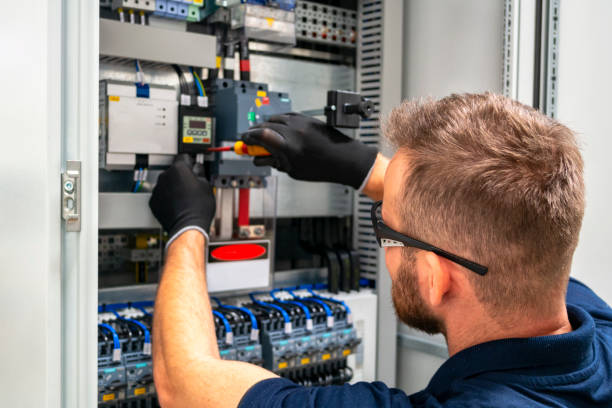 Best Commercial Electrician Services  in Patchogue, NY