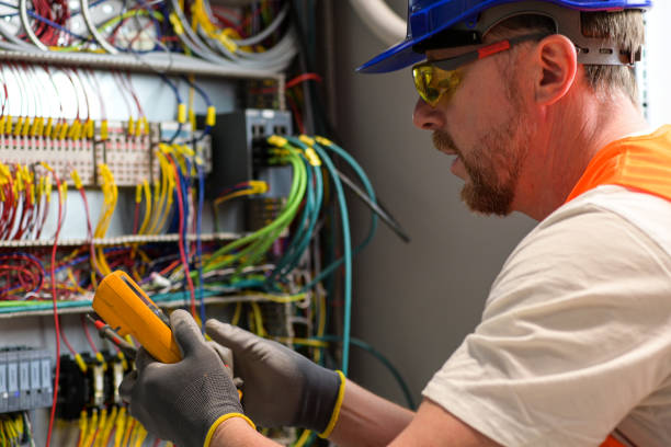 Best Local Electrician Companies  in Patchogue, NY
